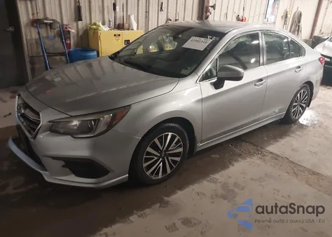 2019 Subaru Legacy 2.5I Premium из США, поврежденный, VIN 4S3BNAF67K3032828